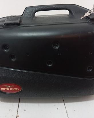 borsa rigida laterale dx moto Guzzi 