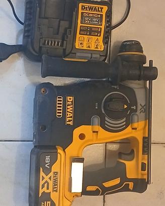DEWALT TRAPANO A BATTERIE