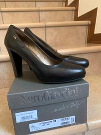 Scarpe con il tacco in pelle