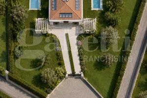 Villa bifamiliare Carpi [Cod. rif 8009VRG]