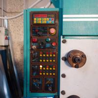 Macchina industriale trancia