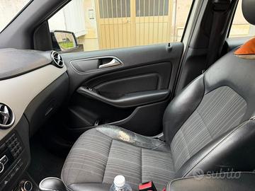 Mercedes-Benz Classe B 180 CDI – € 5.900