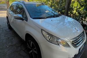 Peugeot 2008 1.6 Diesel Allure - Ben tenuta
