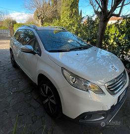 Peugeot 2008 1.6 Diesel Allure - Ben tenuta