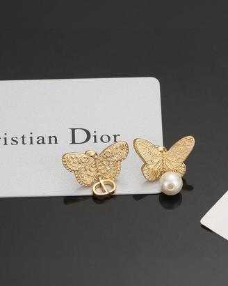 Orecchini con lettere Dior