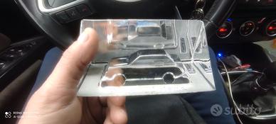 Fermacarte lancia prisma