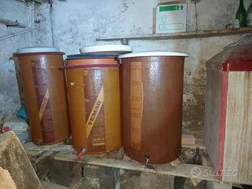 3 Botti in vetroresina per vino VEMAR 300L e 200L