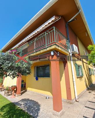 PEGOLOTTE - VILLA SINGOLA CON GIARDINO