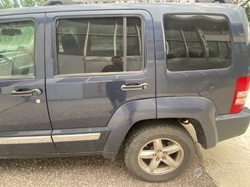 PORTA POSTERIORE SINISTRA JEEP CHEROKEE KK 2009