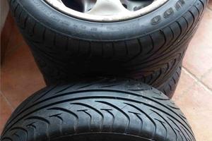 Gomme estive montate su cerchi in lega 195 50 R15