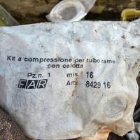 kit a compressione per tubo rame con calotta 16