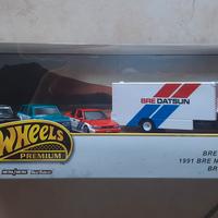 Hot Wheels cofanetto 4 veicoli BRE DATSUN 1/64