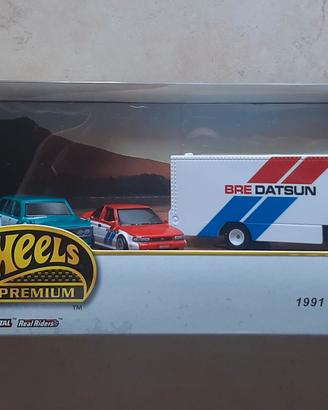 Hot Wheels cofanetto 4 veicoli BRE DATSUN 1/64
