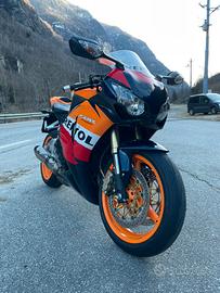 Honda cbr 1000 rr