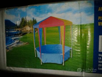Piscina esagonale con parasole per bambini