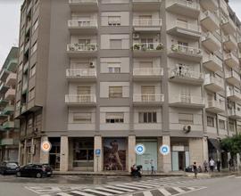 Appartamento uso ufficio in corso Gelone