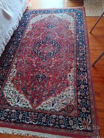 tappeto annodato a mano