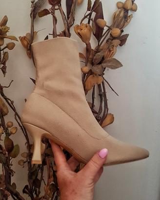 stivaletto elasticizzato taglia 38
