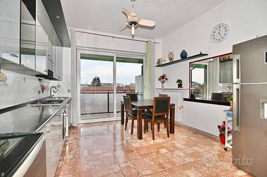 Appartamento di 80 m² con 3 locali a Rho