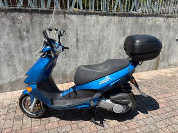 Aprilia Leonardo 150 da vetrina