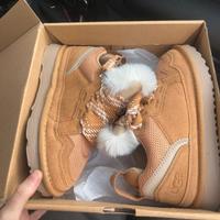 scarpe ugg  nuove