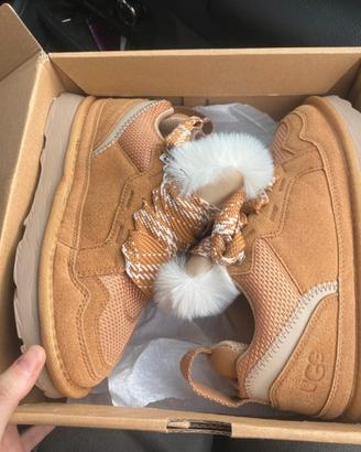 scarpe ugg  nuove