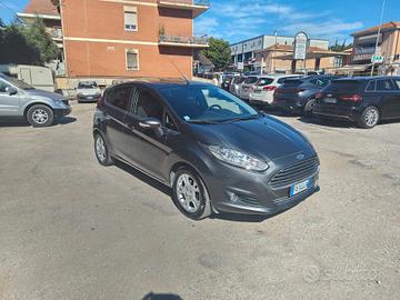 Ford Fiesta 1.5 TDCi 75CV 5 porte Business Neopate