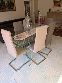  tavolo in vetro senza sedie