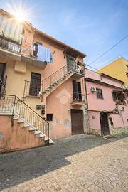 3 LOCALI A GENZANO DI ROMA