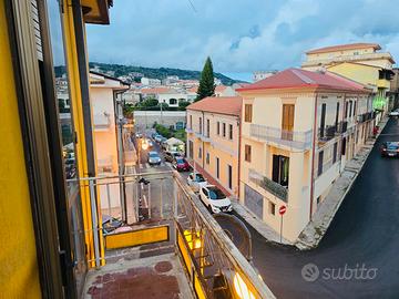 Nicotera - Appartamento con garage - casa/ufficio