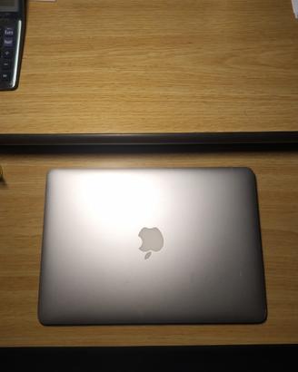 MacBook Air 11 inch Condition B Grade 128GB