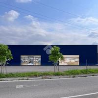 NEGOZIO A CASTEL MELLA