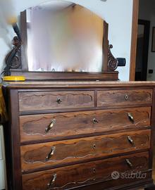 Cassettiera antica con specchiera in legno