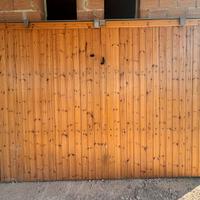 Porta basculante garage interno rivestito legno