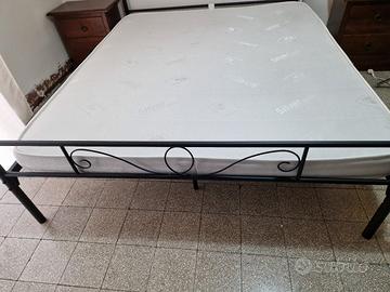  letto  e materasso 