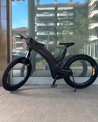 Reevo Hubless E-Bike
