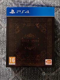 Dark Souls Trilogy PS4 (compatibile con ps5) 