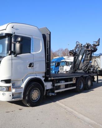 SCANIA R 580 CARICATORE PER TRONCHI