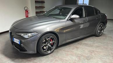 Alfa Romeo Giulia 2.2 Turbodiesel 210 CV AT8 AWD Q