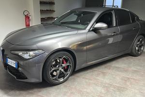 Alfa Romeo Giulia 2.2 Turbodiesel 210 CV AT8 AWD Q