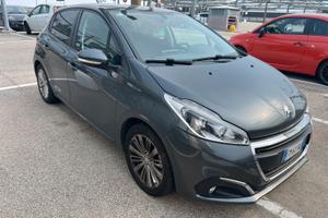 Peugeot 208 per Kia venga o Hyundai ix20