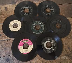 25 dischi in vinile 45 giri per collezionista
