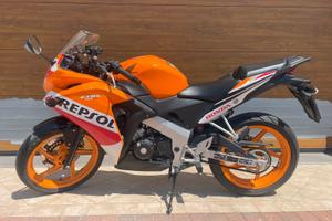 Honda CBR 125 - 2015