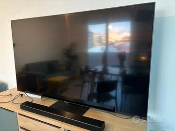 samsung qled 4k 65 pollici serie 8 piu soundbar.
