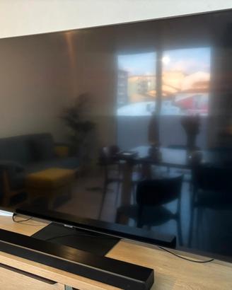 samsung qled 4k 65 pollici serie 8 piu soundbar.