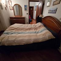 letto matrimoniale con comò