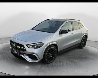 MERCEDES-BENZ GLA 200 d AMG Line Premium auto