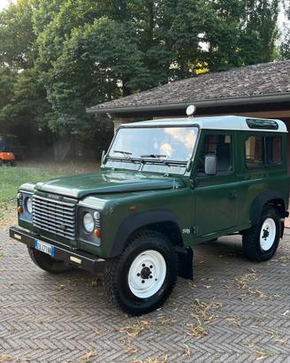 Land Rover Defender 90 2.5 Td5 Station Wagon Tomb 