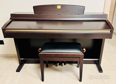 Pianoforte Yamaha Clavinova CLP-240