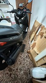 Yamaha XMAX 300